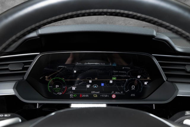 2020 AUDI E-TRON - 21