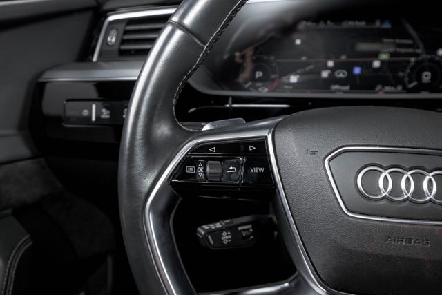 2020 AUDI E-TRON - 20