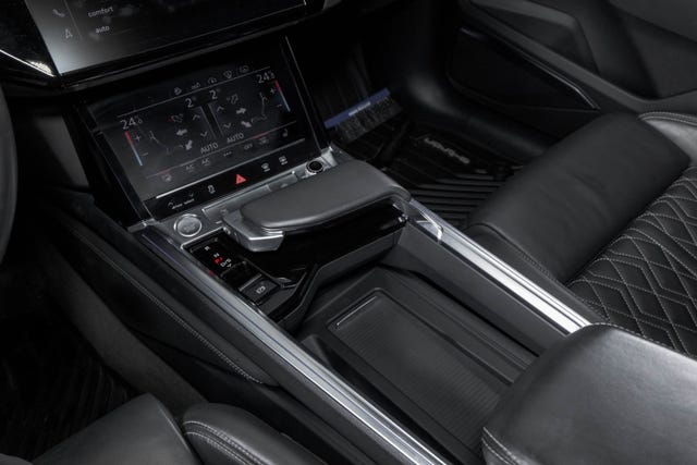 2020 AUDI E-TRON - 16