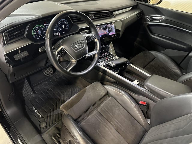 2020 AUDI E-TRON - 12