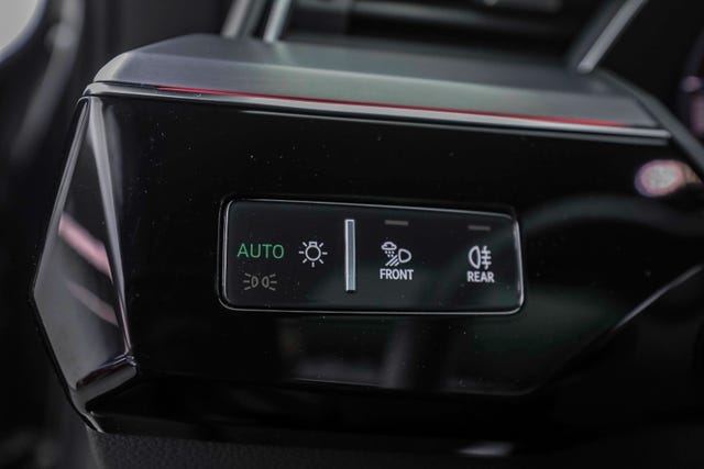 2021 AUDI E-TRON - 16