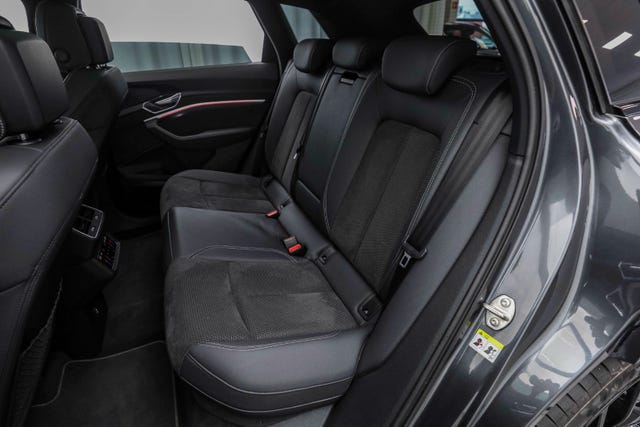 2021 AUDI E-TRON - 41