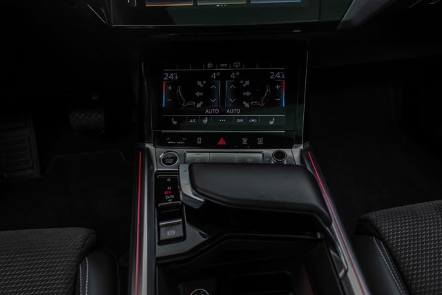 2021 AUDI E-TRON - 34