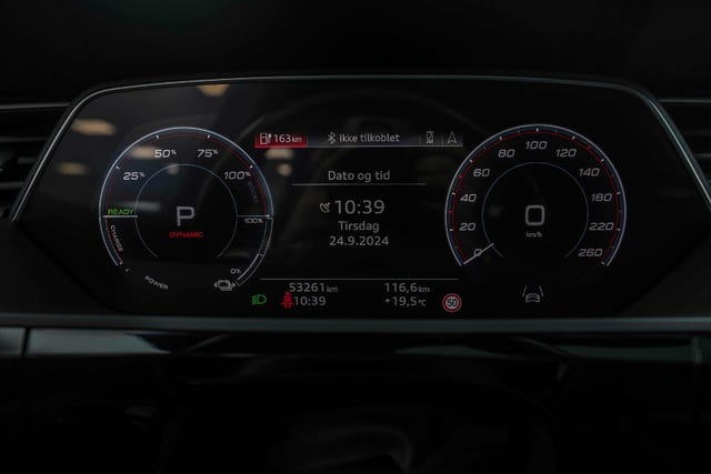 2021 AUDI E-TRON - 21