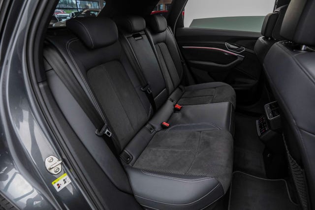 2021 AUDI E-TRON - 42