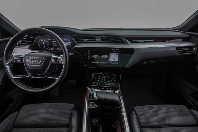 2021 AUDI E-TRON - 35