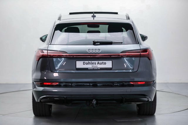 2021 AUDI E-TRON - 10