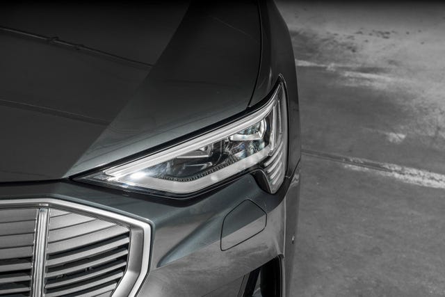 WAUZZZGE3MB030555 2021 AUDI E-TRON-1