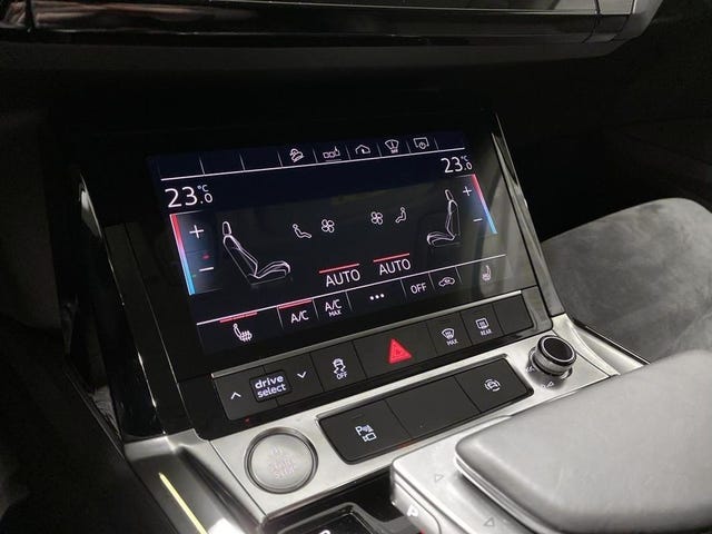2020 AUDI E-TRON - 23