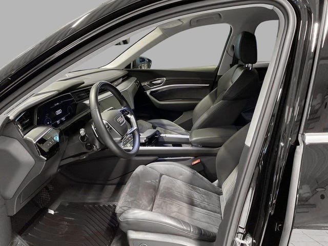 2020 AUDI E-TRON - 11