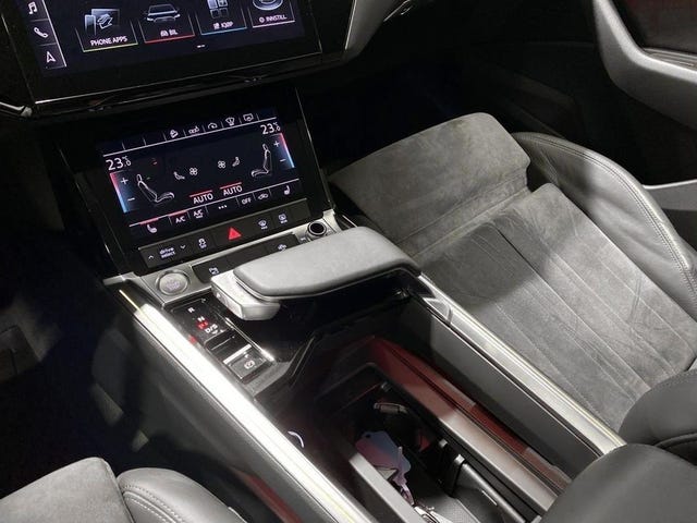 2020 AUDI E-TRON - 24