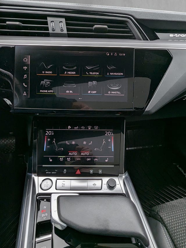 2020 AUDI E-TRON - 20