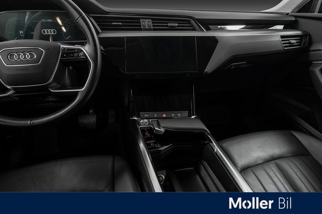 2020 AUDI E-TRON - 10