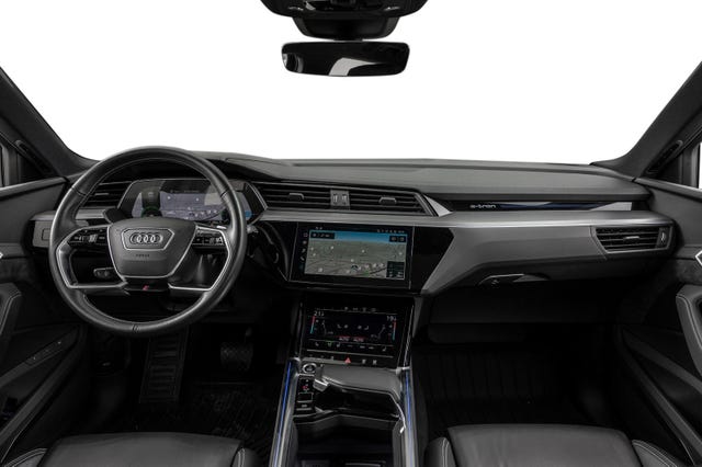 2021 AUDI E-TRON - 12
