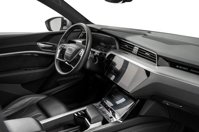 2021 AUDI E-TRON - 10
