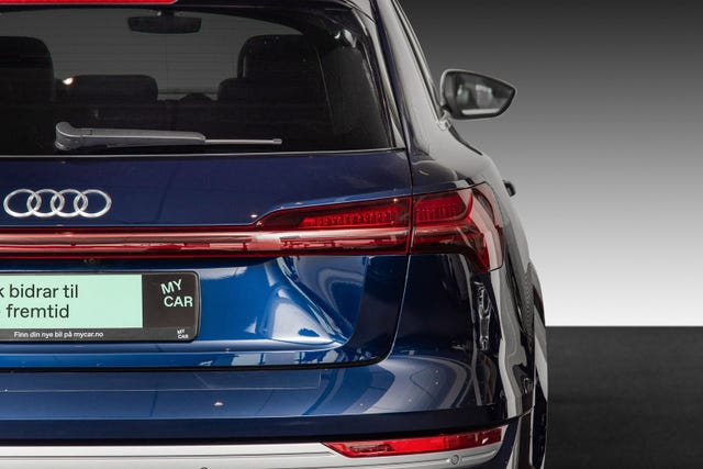 2021 AUDI E-TRON - 10