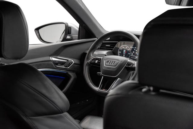2021 AUDI E-TRON - 36
