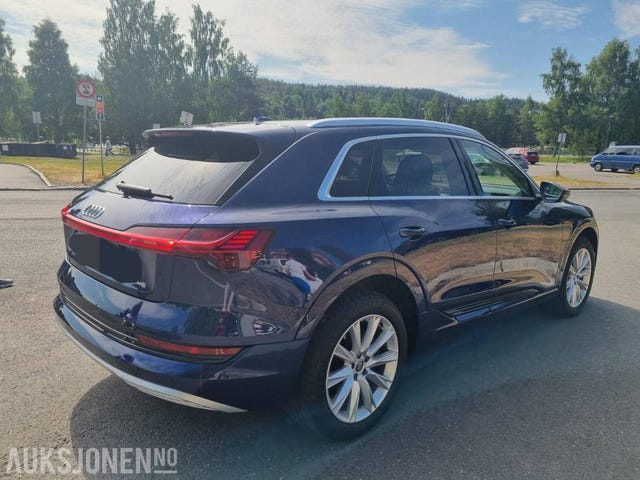 WAUZZZGE1LB036966 2020 AUDI E-TRON-5