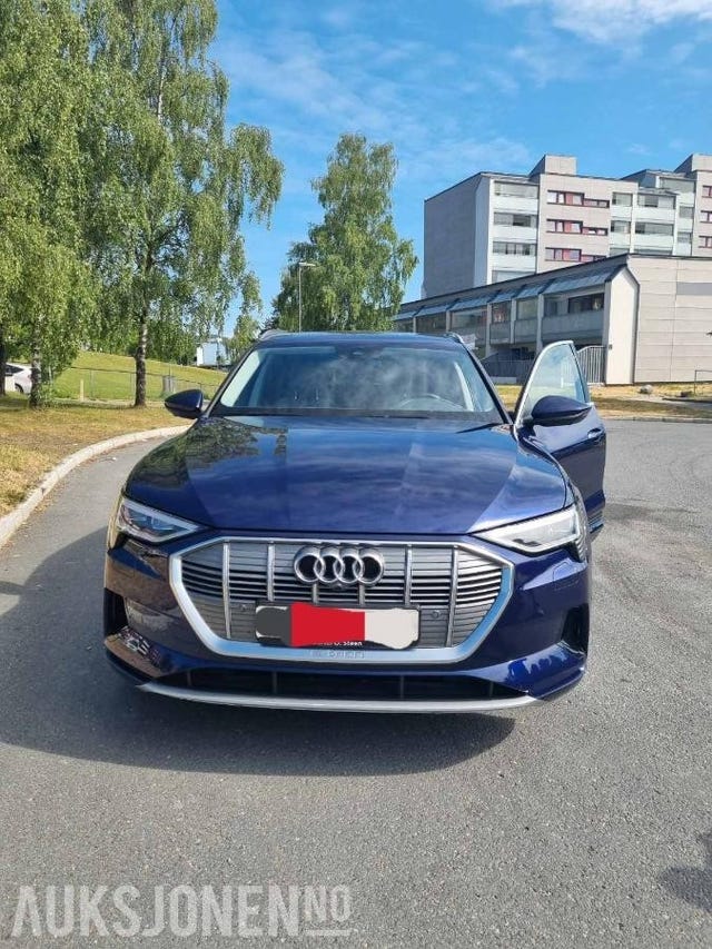 WAUZZZGE1LB036966 2020 AUDI E-TRON-1