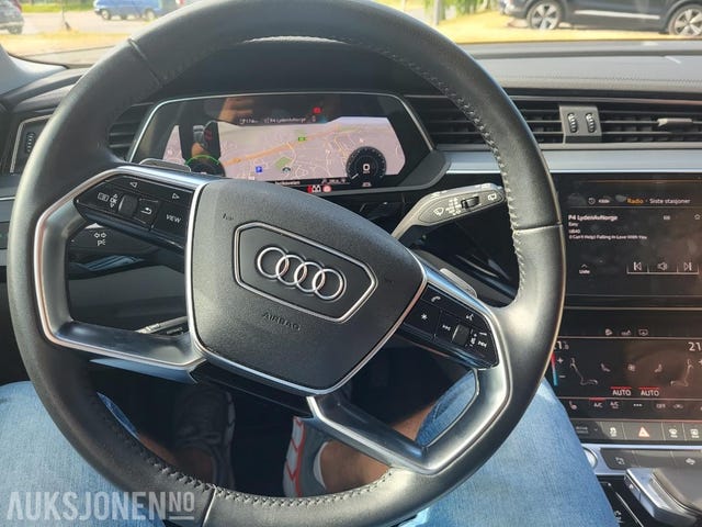 2020 AUDI E-TRON - 12