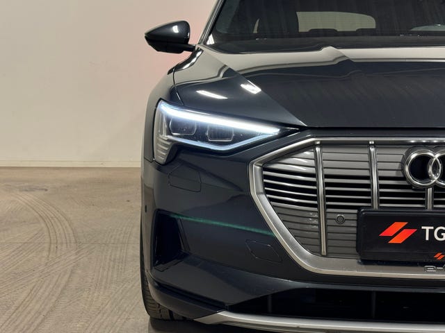 WAUZZZGE1LB020704 2020 AUDI E-TRON-4