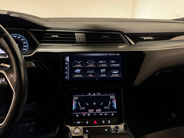 2020 AUDI E-TRON - 18