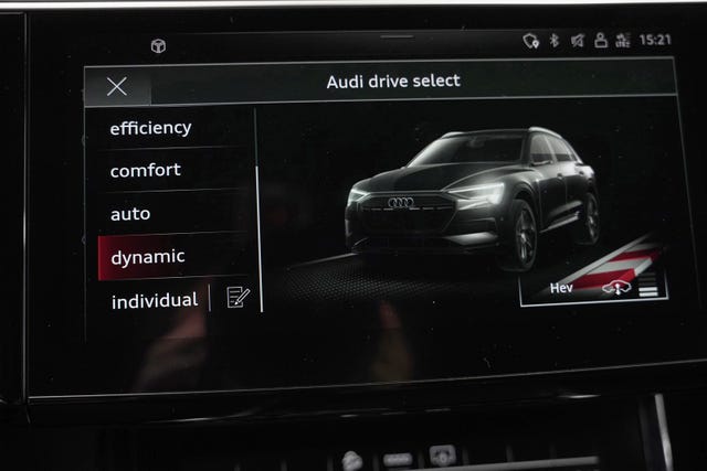 2021 AUDI E-TRON - 28