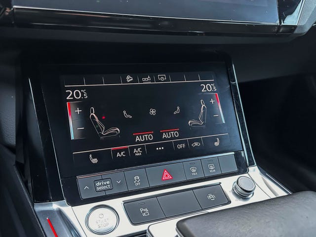 2020 AUDI E-TRON - 35