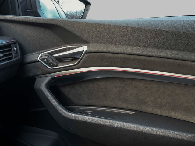 2020 AUDI E-TRON - 48