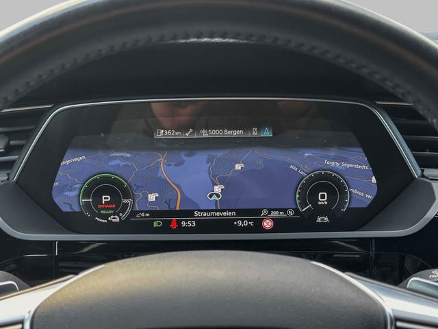 2020 AUDI E-TRON - 32