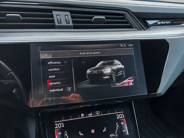 2020 AUDI E-TRON - 46