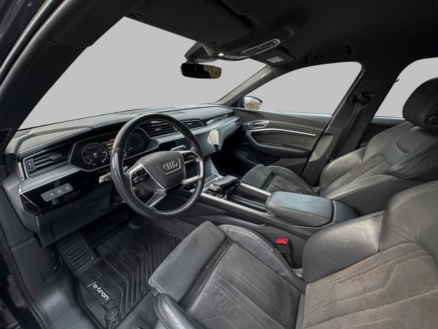 2020 AUDI E-TRON - 25