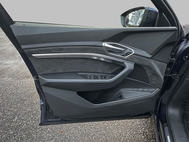 2020 AUDI E-TRON - 19