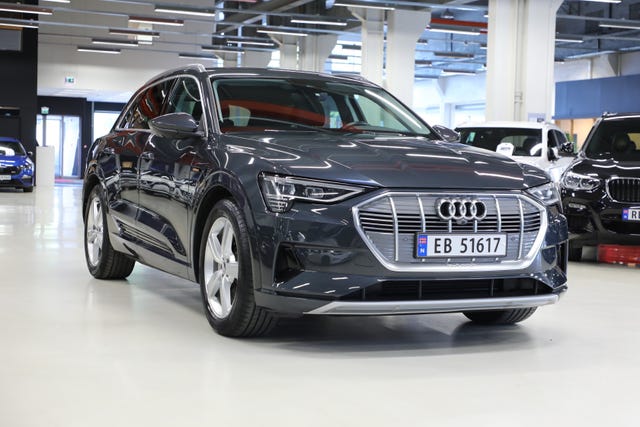 null 2020 AUDI E-TRON-1