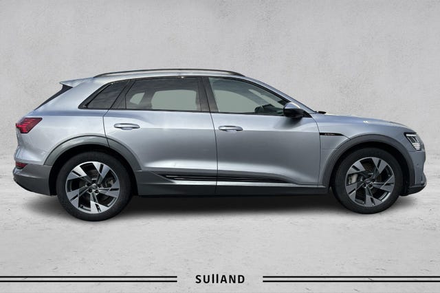 WAUZZZGE7LB019699 2020 AUDI E-TRON-5