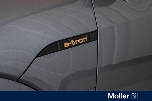 2020 AUDI E-TRON - 10