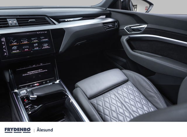 2020 AUDI E-TRON - 12