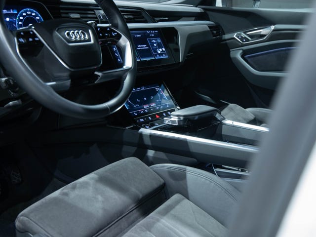 2021 AUDI E-TRON - 8