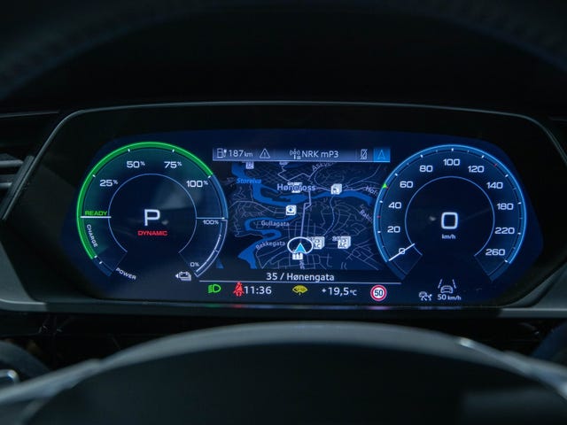 2021 AUDI E-TRON - 23