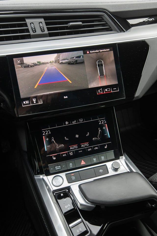 2020 AUDI E-TRON - 16
