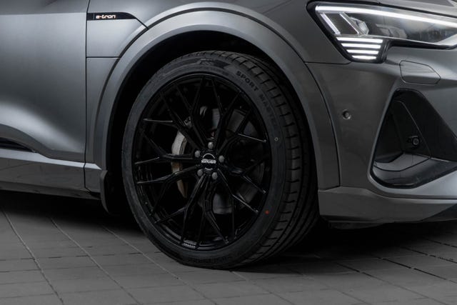 WAUZZZGE2MB038565 2021 AUDI E-TRON-2