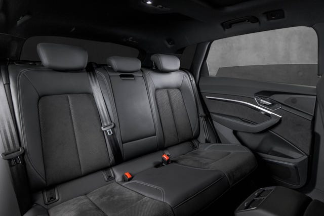 2021 AUDI E-TRON - 11