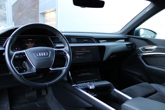 2021 AUDI E-TRON - 21
