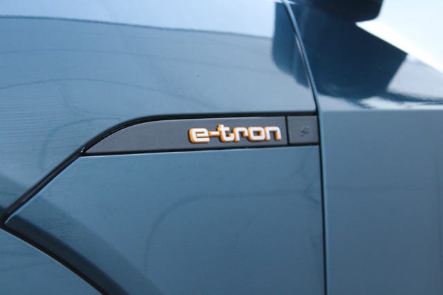2021 AUDI E-TRON - 11