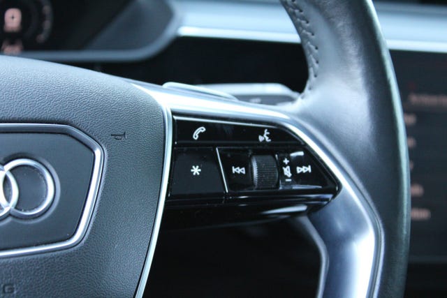 2021 AUDI E-TRON - 39