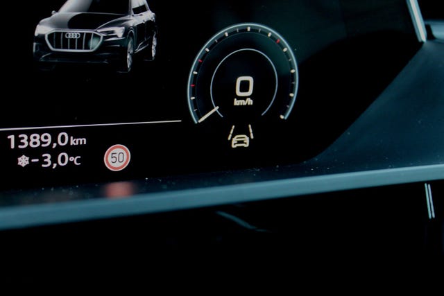 2021 AUDI E-TRON - 38
