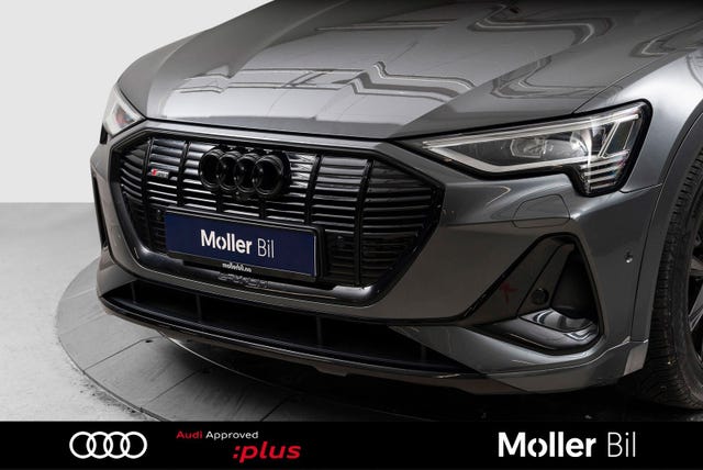 WAUZZZGEXMB037096 2021 AUDI E-TRON-4