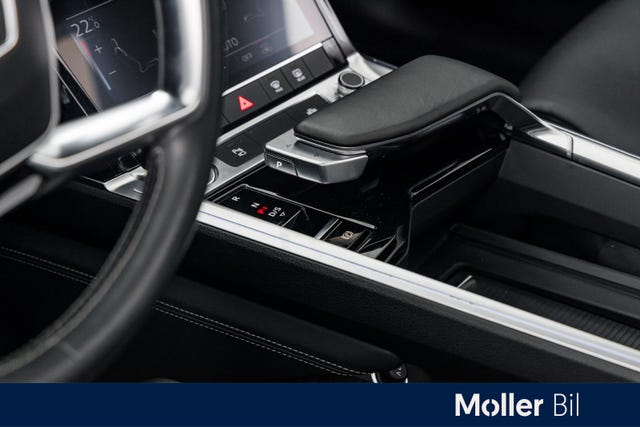 2020 AUDI E-TRON - 36