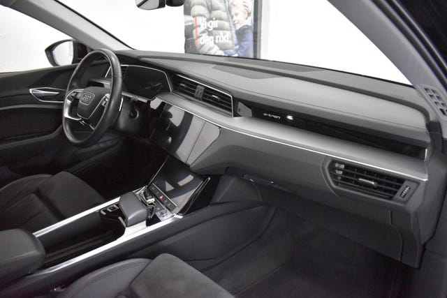 2020 AUDI E-TRON - 19
