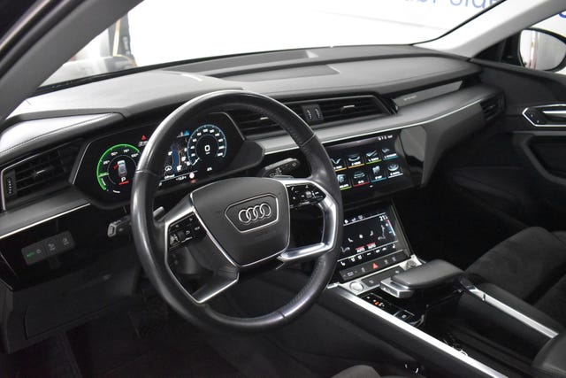 2020 AUDI E-TRON - 36